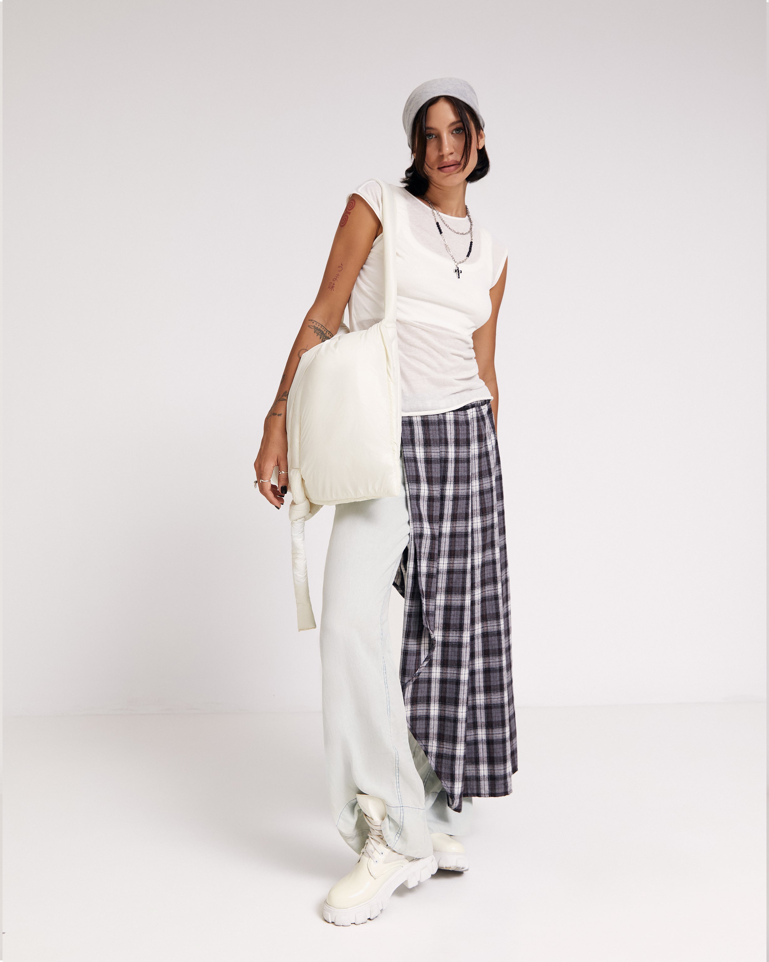 Nylon bag in cream
