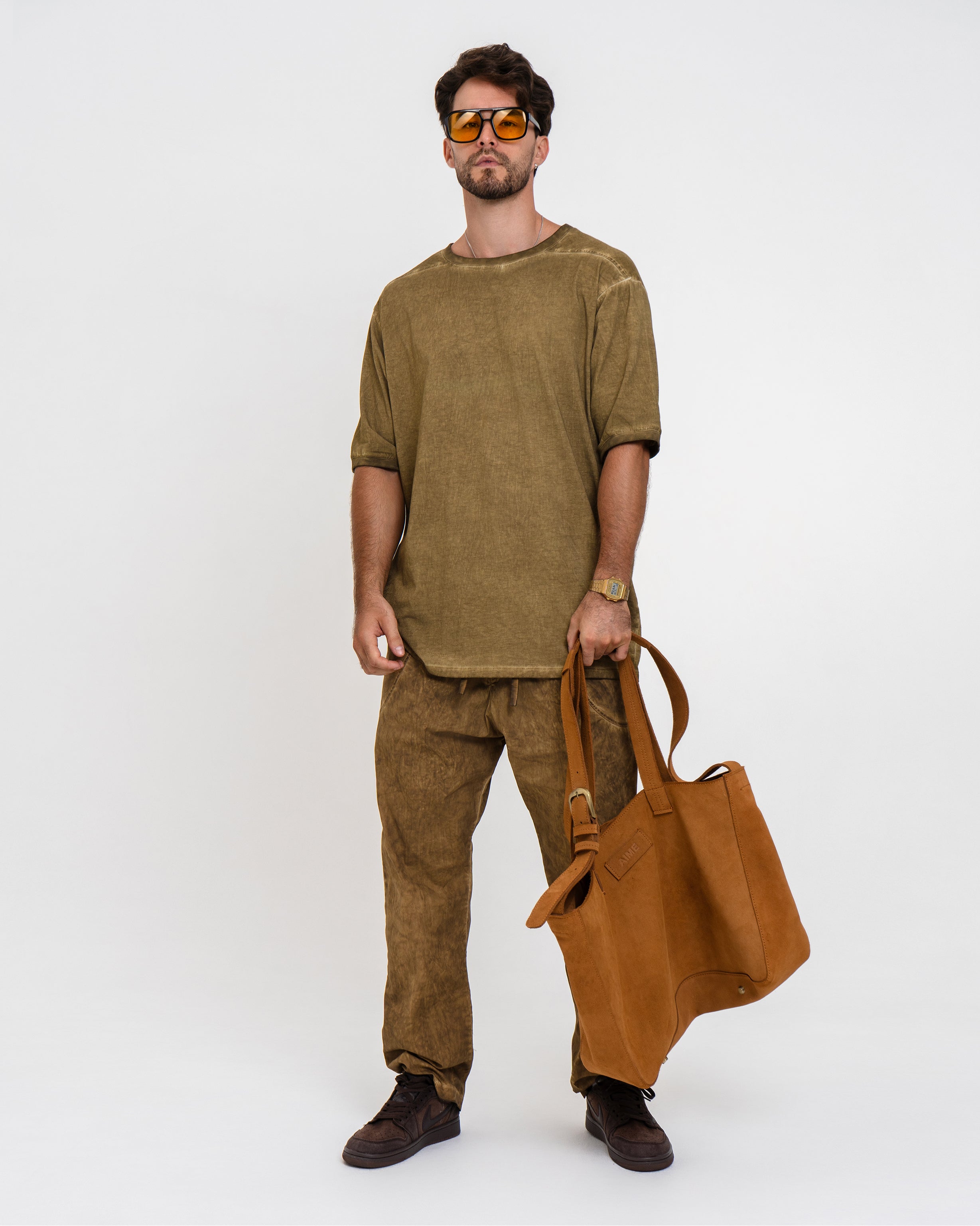 Offset seam T-shirt in sand