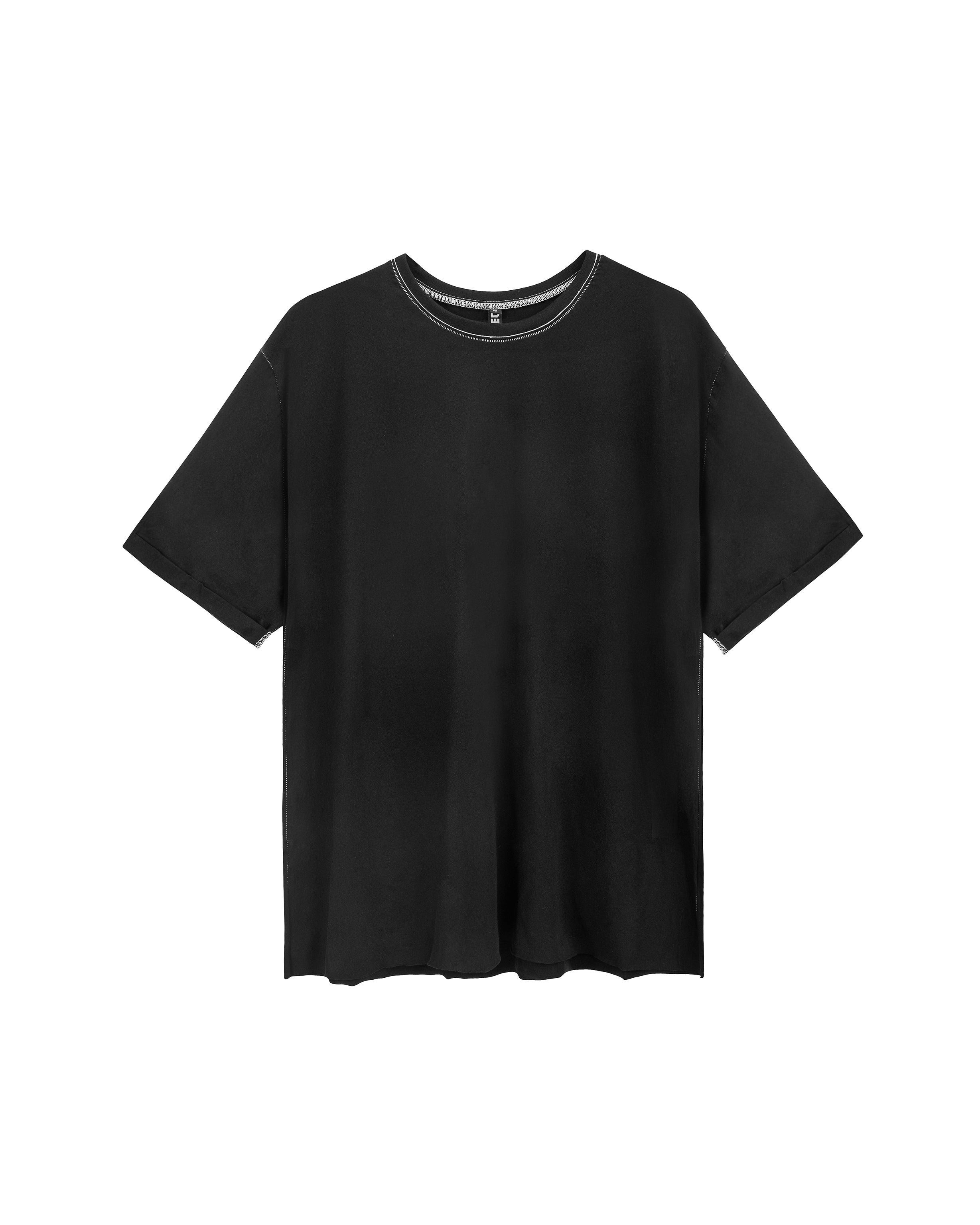 Oversize T-shirt white stitches in black
