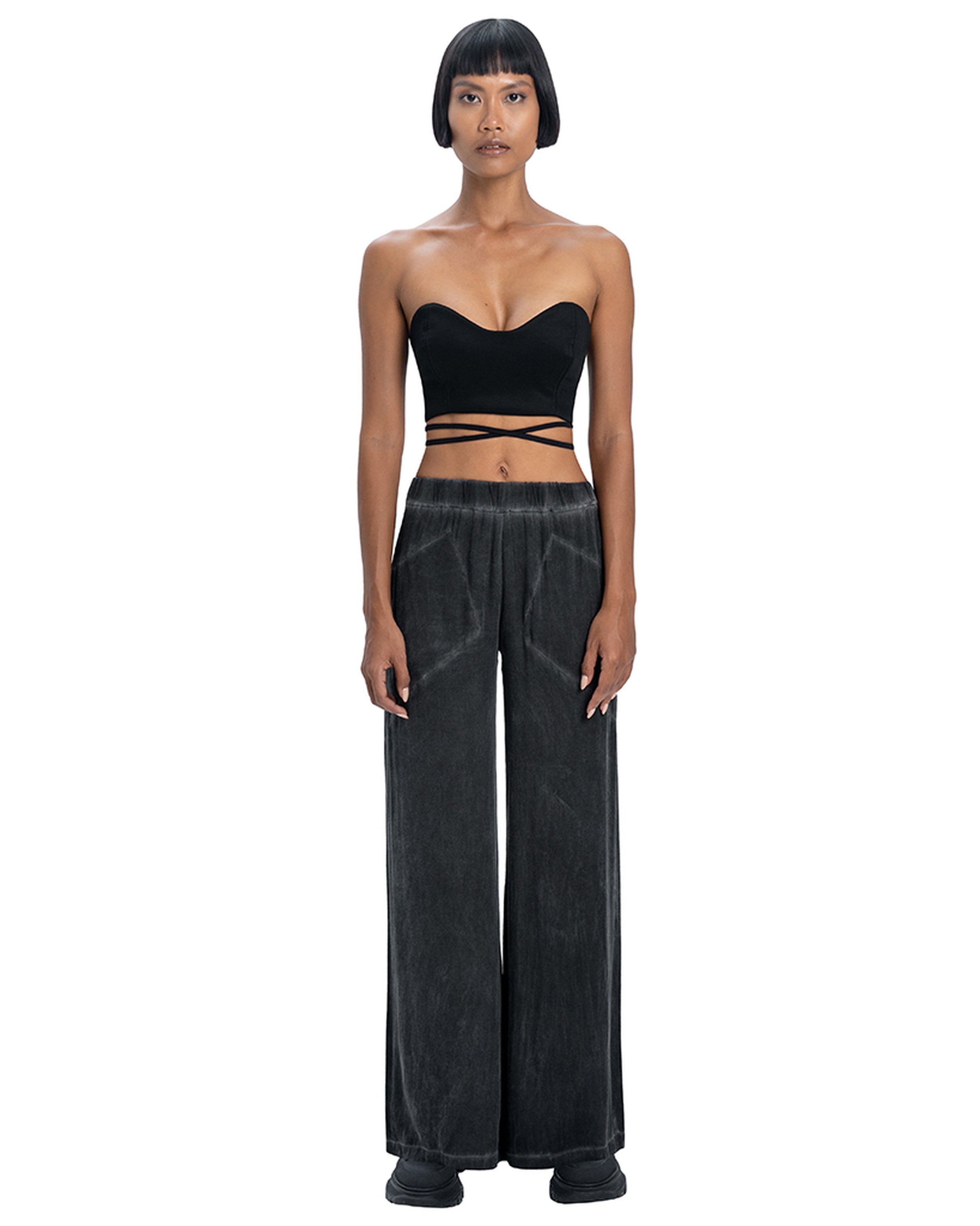 Wide pants in black