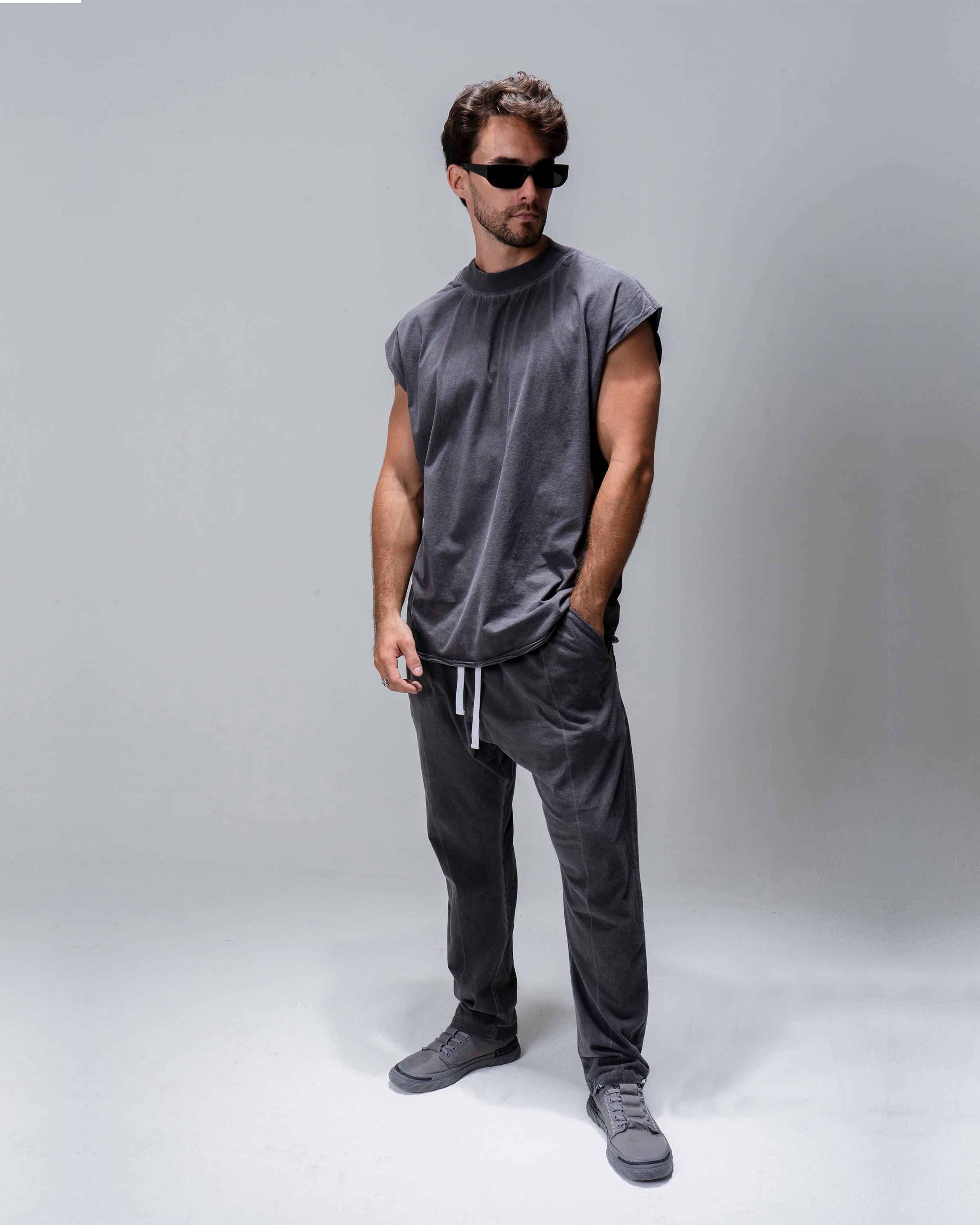 Pants With White Drawstring in Grey