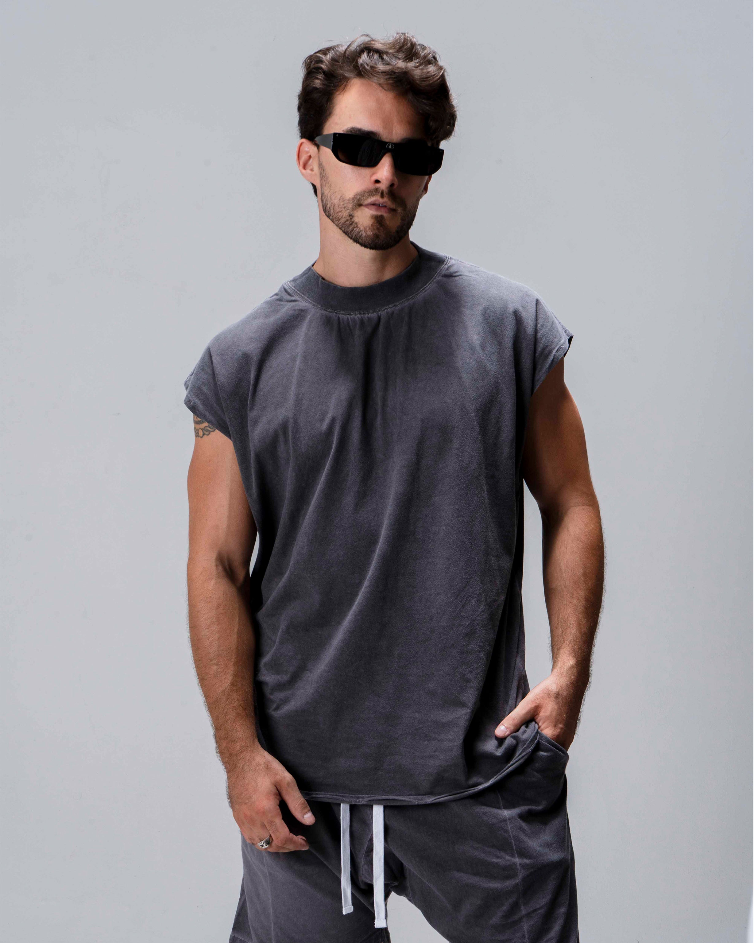 Turtle Neck T-shirt in grey