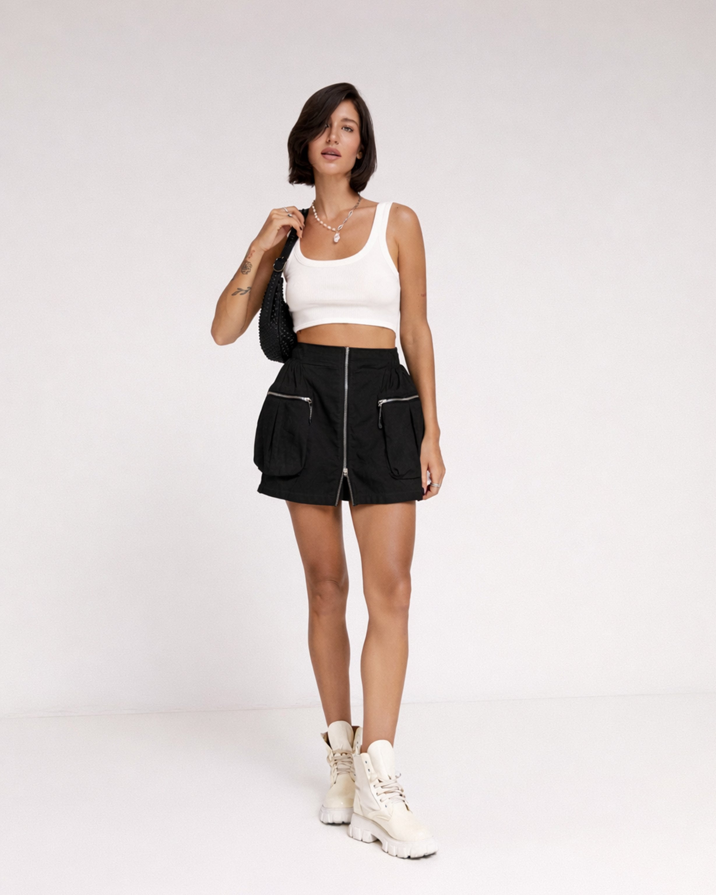 Cargo skirt in black