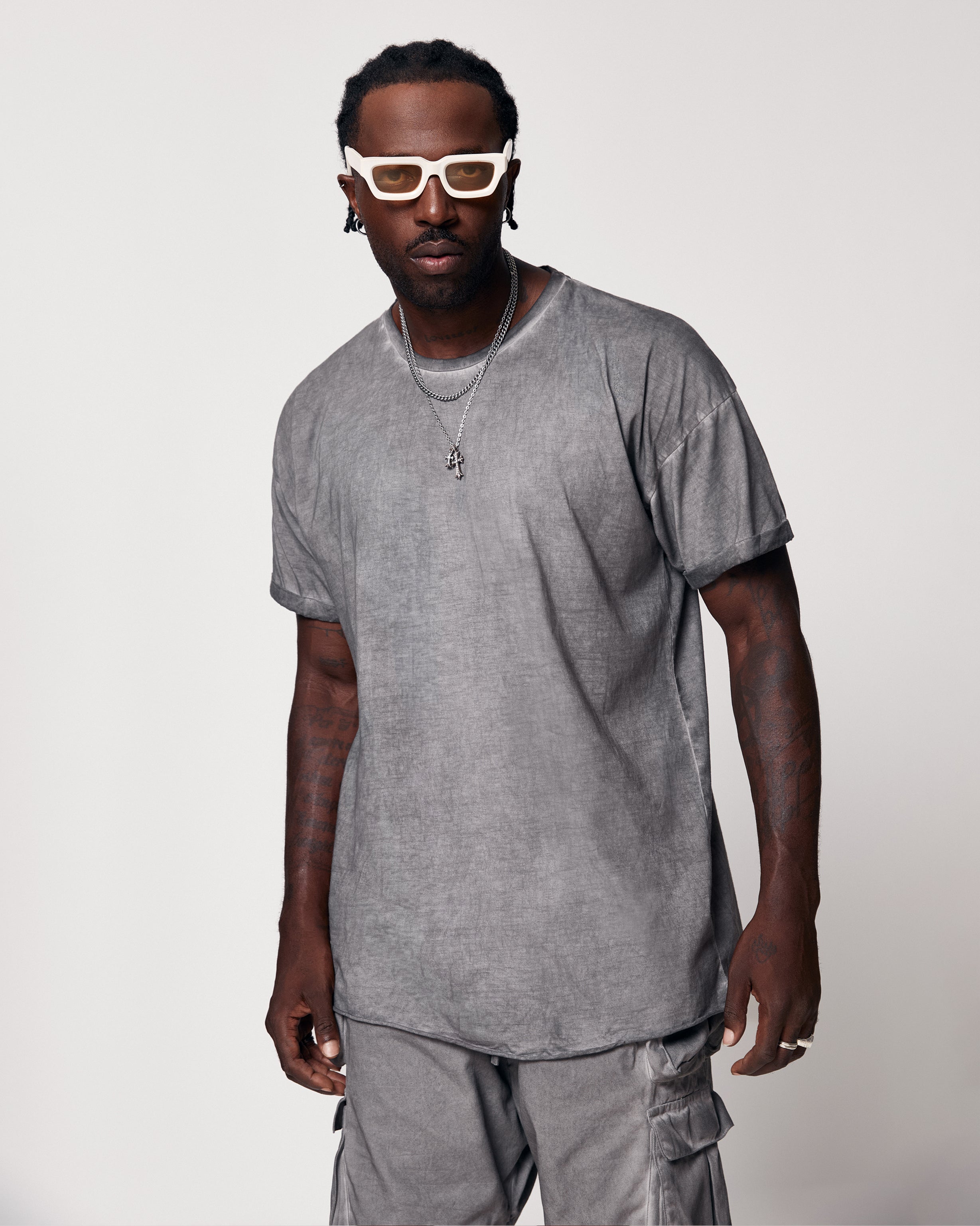 Unisex oversize t-shirt in grey
