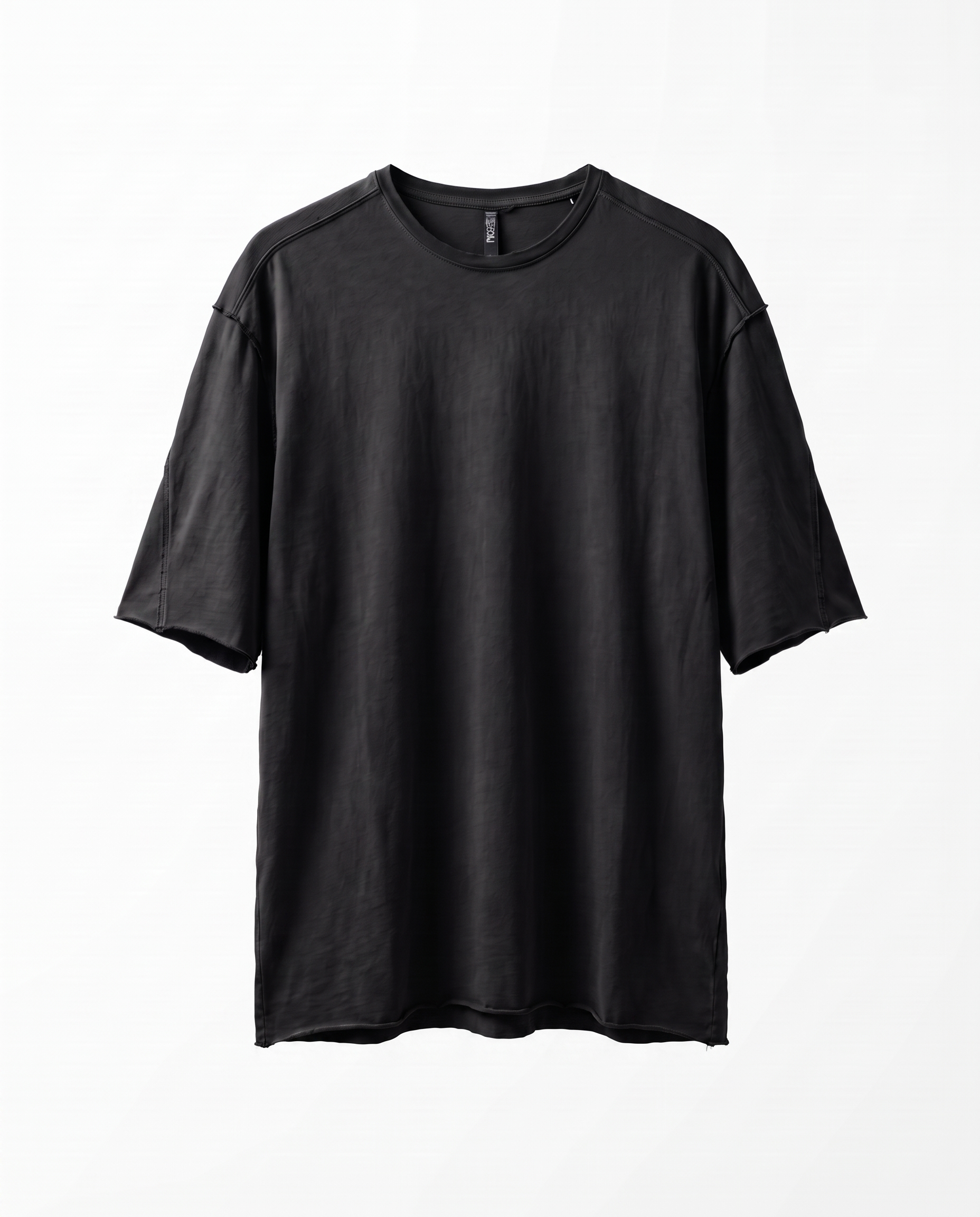 Reversible T-shirt in black