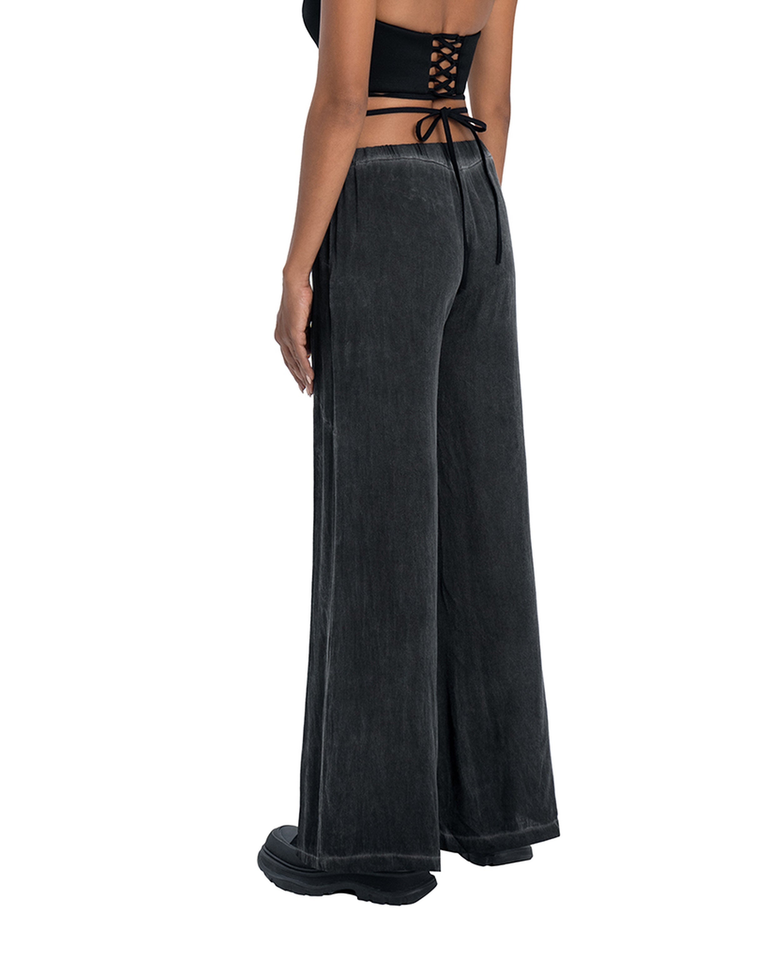 Wide pants in black