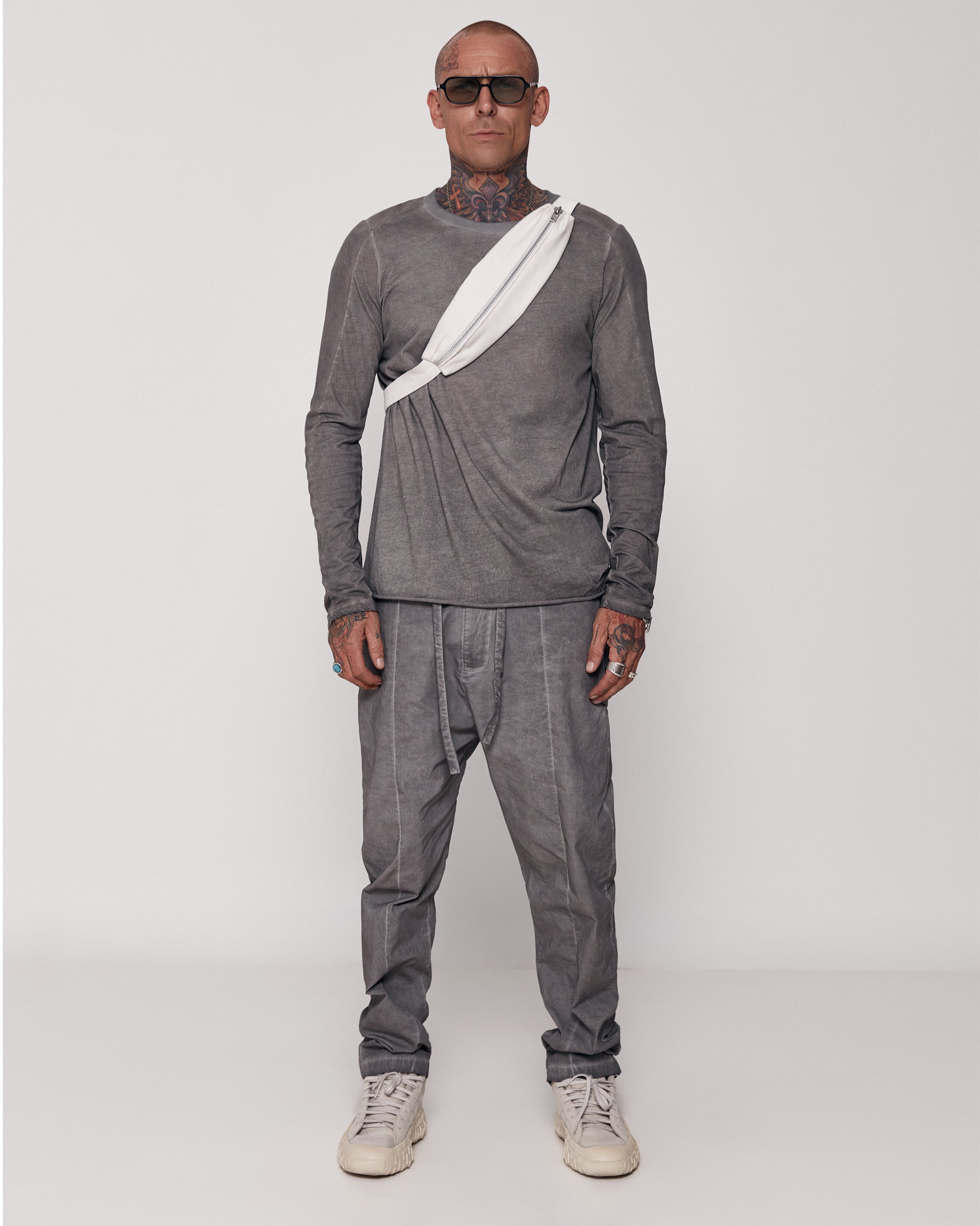Zipper pocket pants in grey