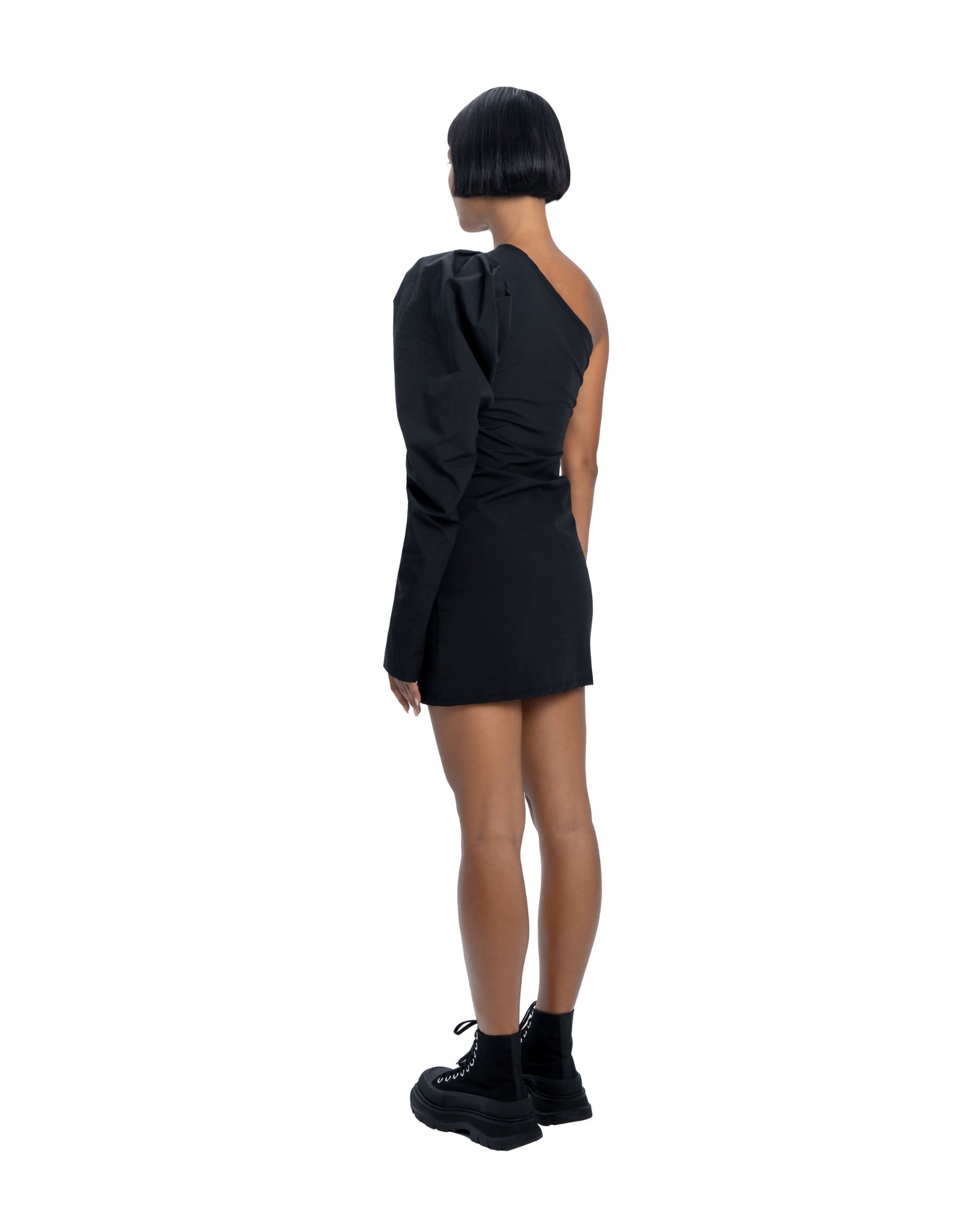 One shoulder dress in black