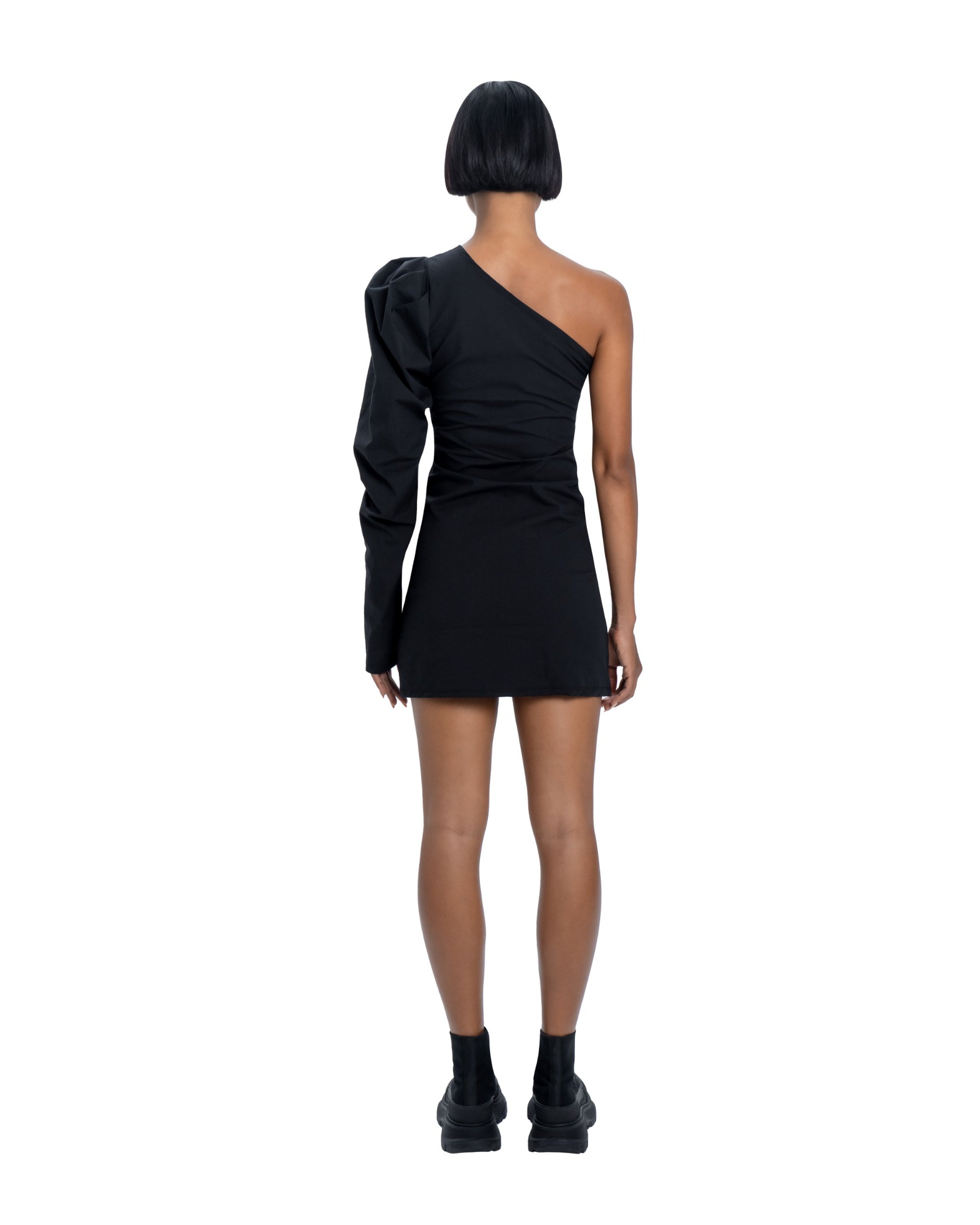 One shoulder dress in black