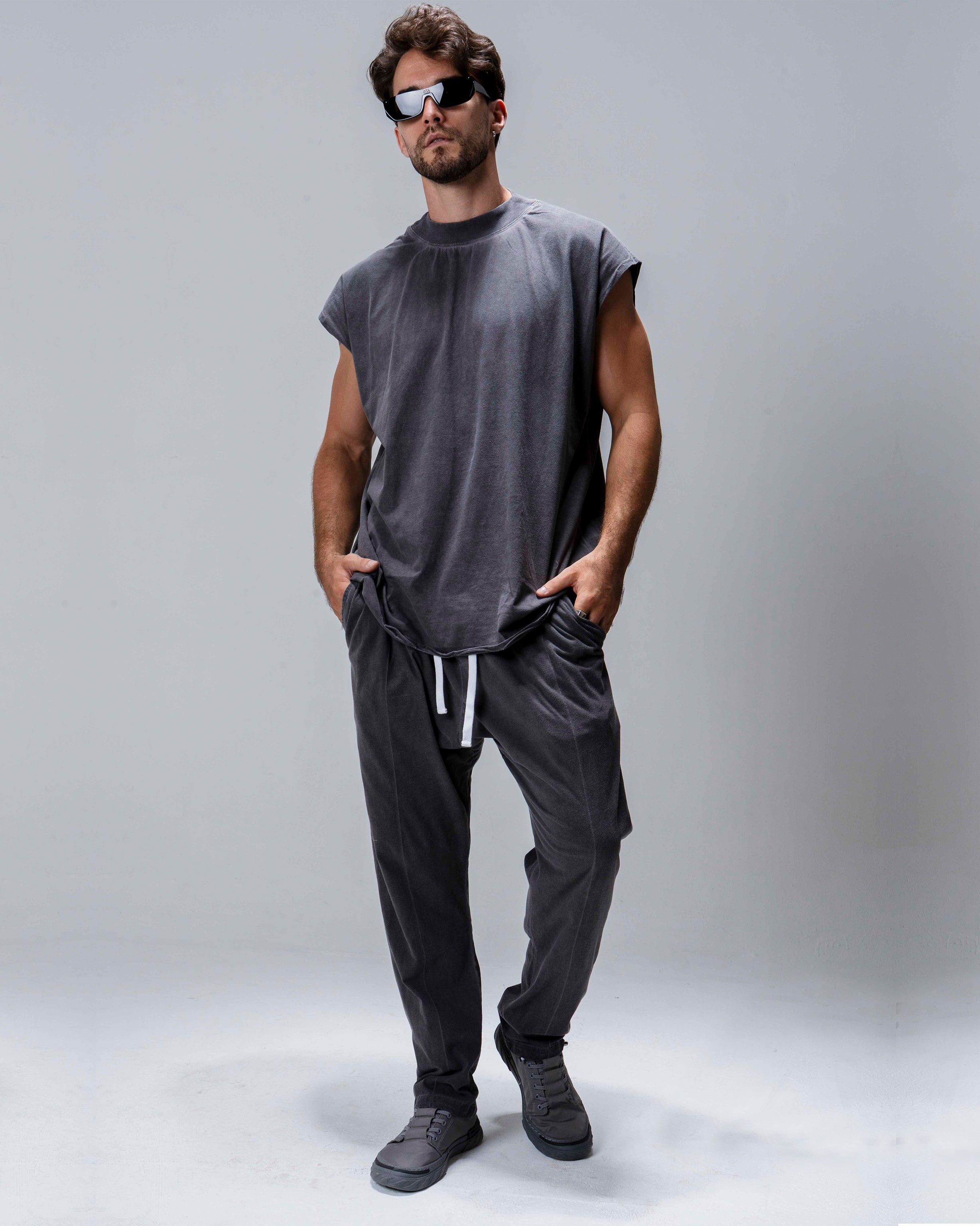 Pants With White Drawstring in Grey